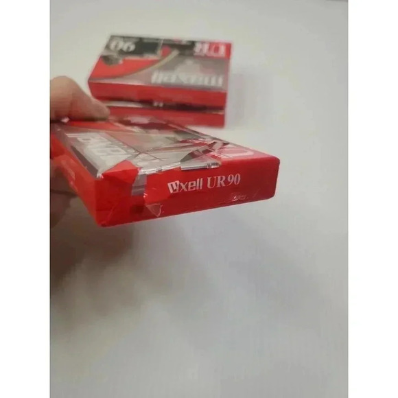 3 Maxell UR 90 Minute Normal Bias Blank Audio Cassette Tapes NEW SEALED - Picture 11 of 13